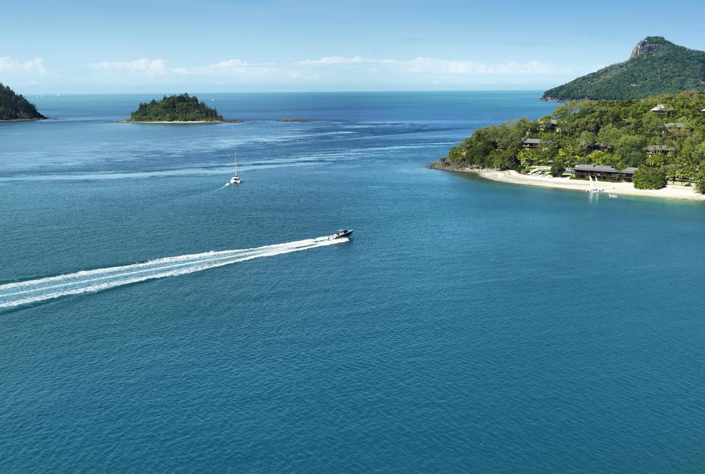 Qualia Hotel Hamilton Island Exterior photo